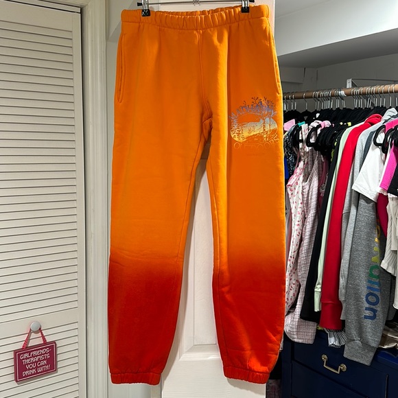 Madhappy Pants - Madhappy Outdoors orange hombre sweatpants.
Brand new with tags. Size XLarge